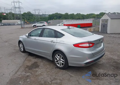 2015 Ford Fusion Se z USA, uszkodzony, nr VIN 3FA6P0H77FR210715